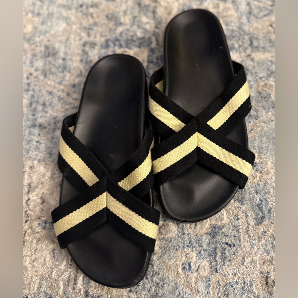 Jenni Kayne Black and Cream Sandals